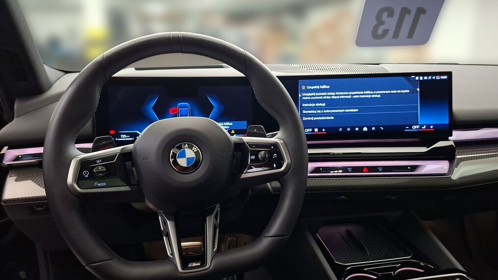 BMW Serii 5, 520