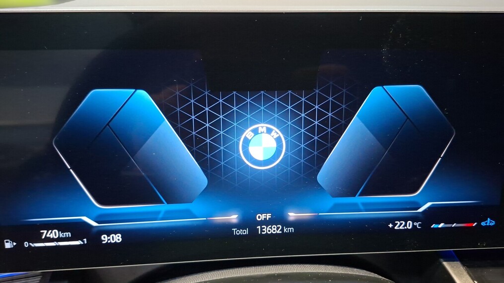 BMW Serii 5, 520