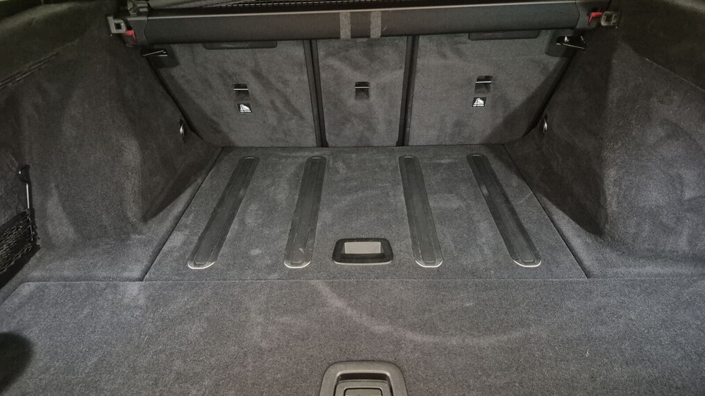 BMW Serii 3, 320