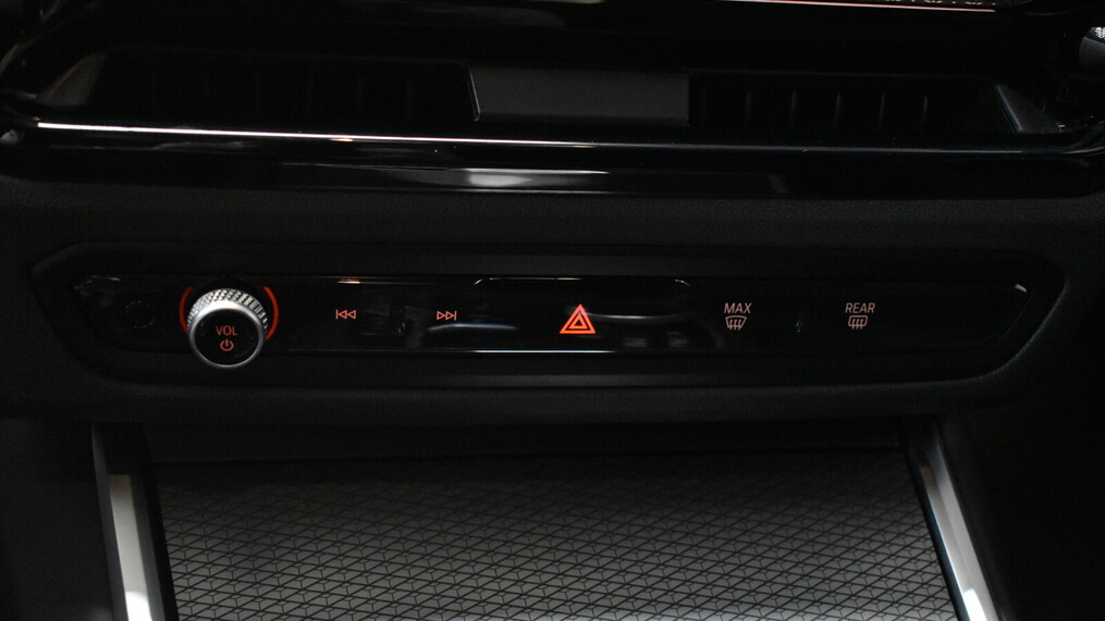 BMW Serii 3, 320