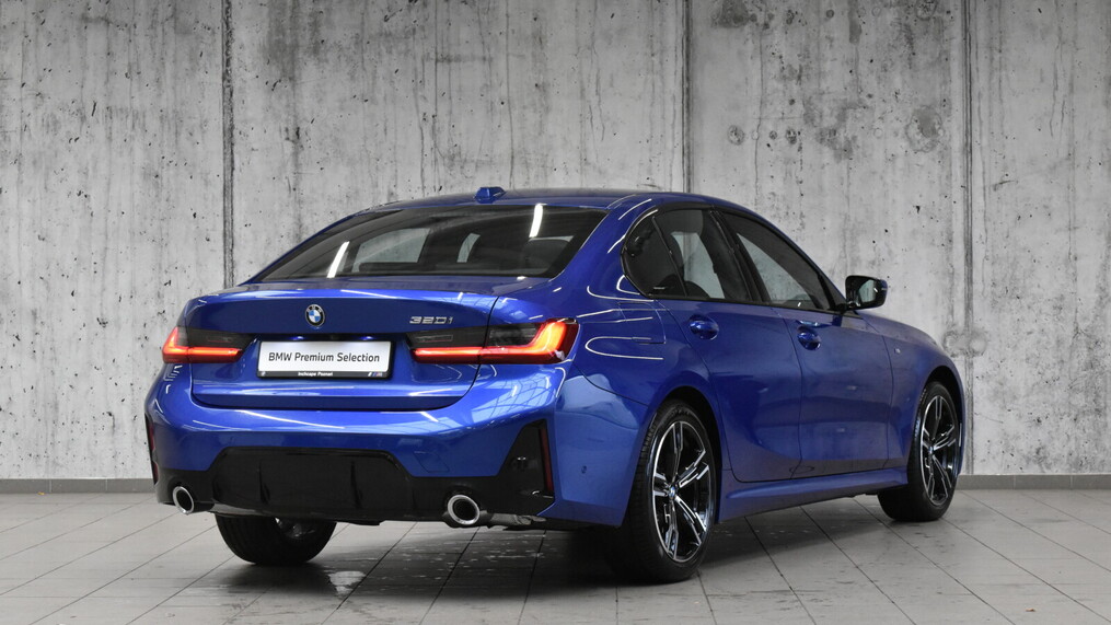 BMW Serii 3, 320