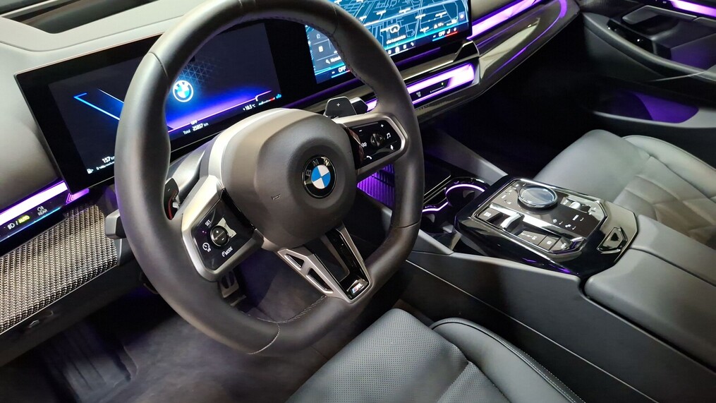 BMW Serii 5, 520