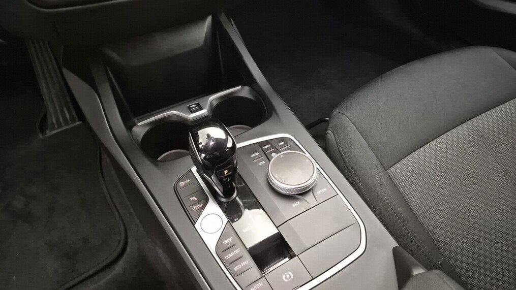 BMW Serii 1, 118