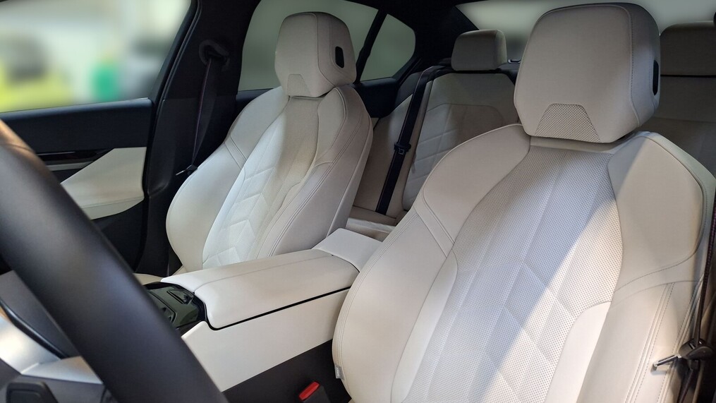 BMW Serii 5, 520