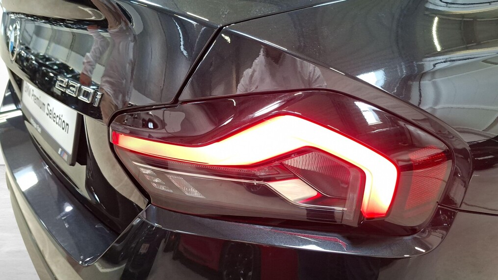 BMW Serii 2, 230