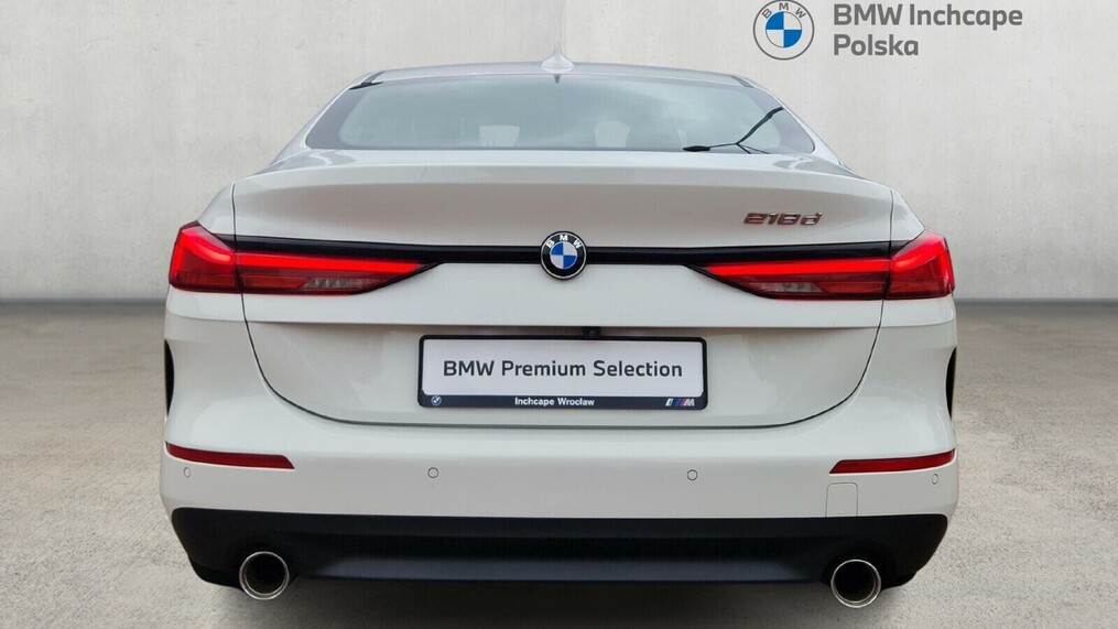 BMW Serii 2, 218