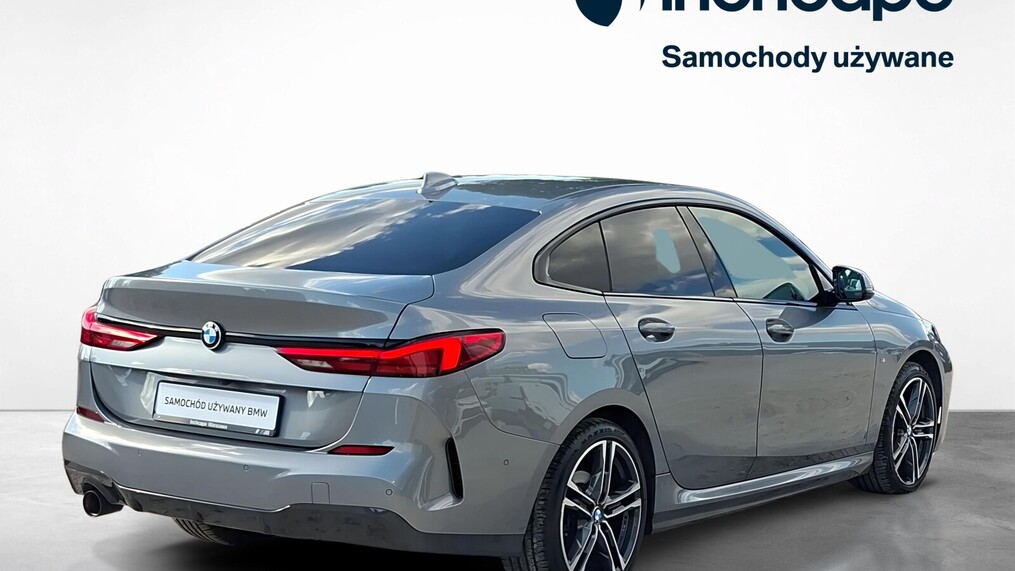 BMW Serii 2, 218