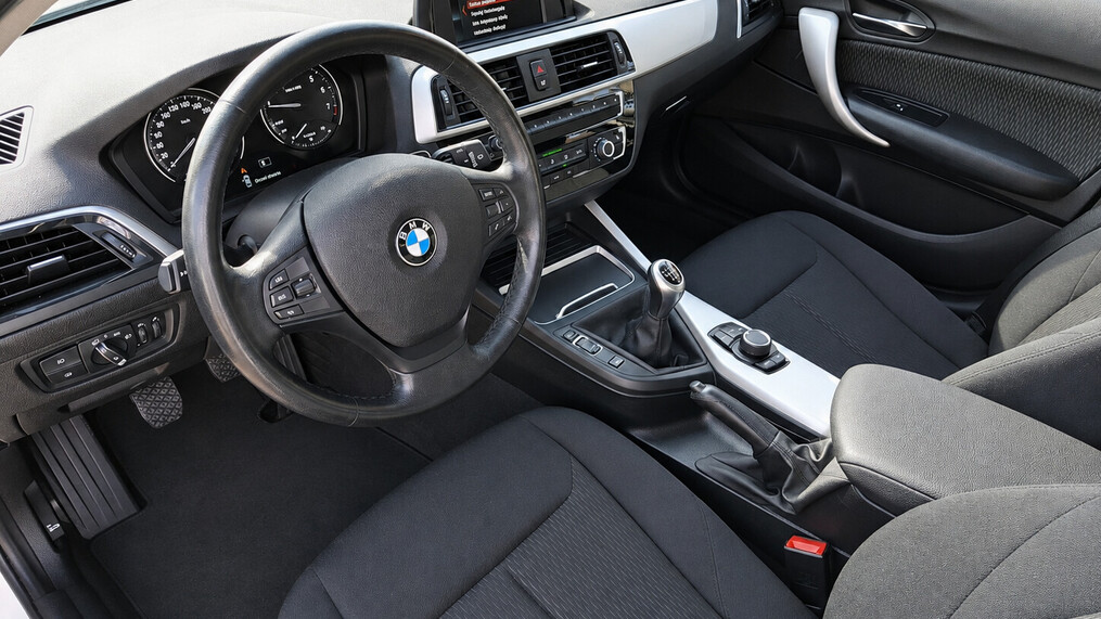 BMW Serii 1, 118