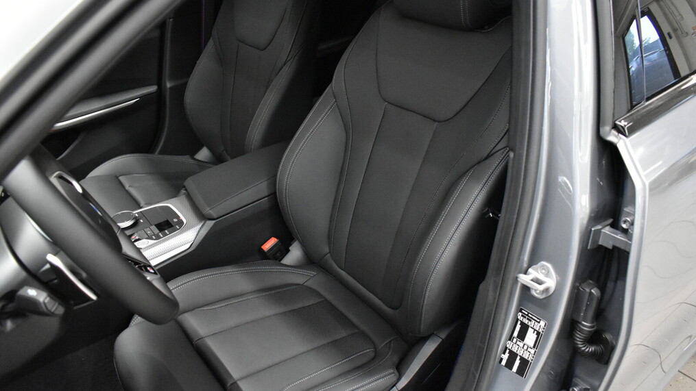 BMW Serii 3, 320