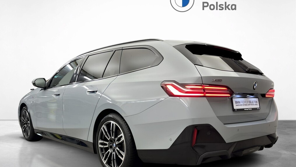 BMW Serii 5, 520