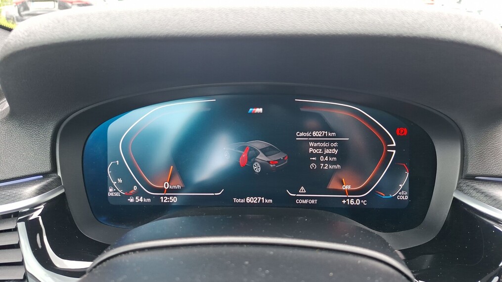 BMW Serii 5, 520