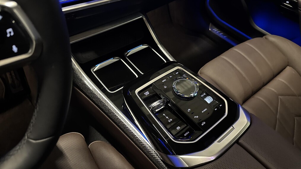 BMW Serii 7, i7