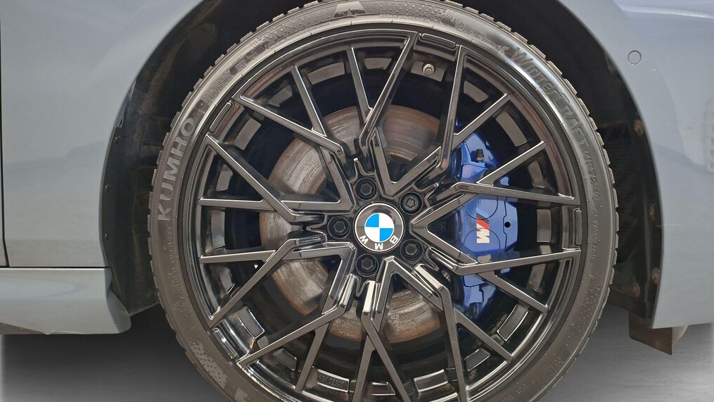 BMW Serii 2, 235