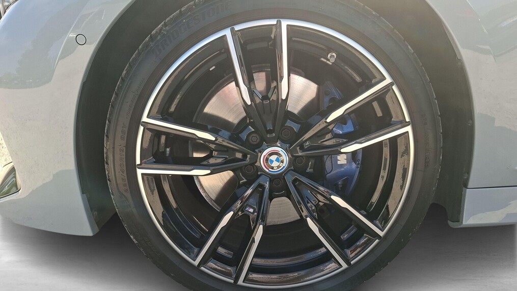 BMW Serii 3, 340
