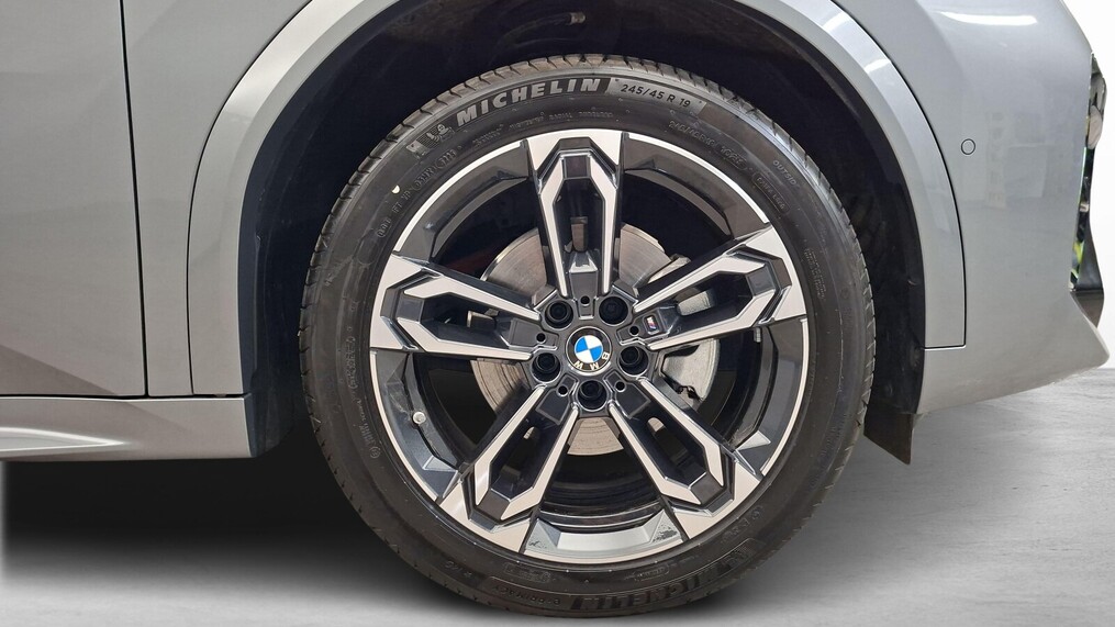BMW iX2