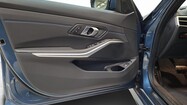 BMW Serii 3, 330