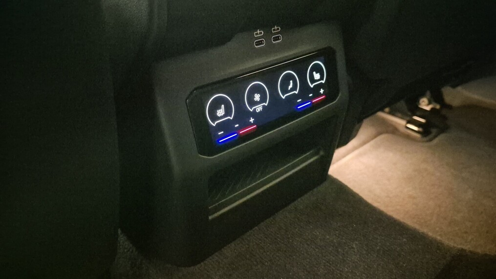 BMW Serii 5, 520