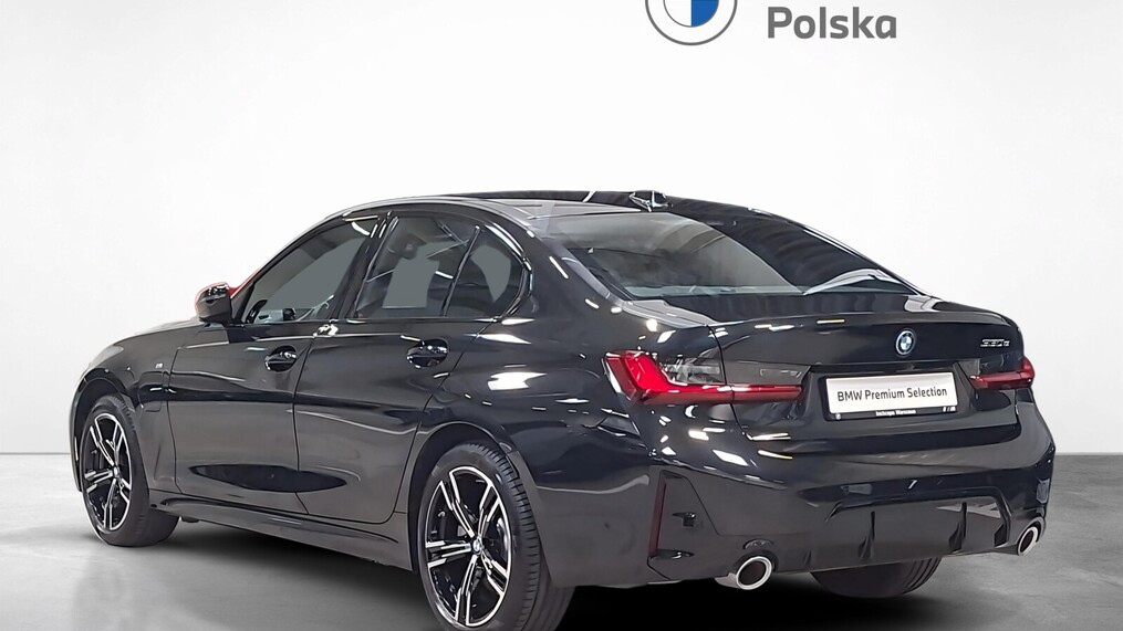 BMW Serii 3, 330