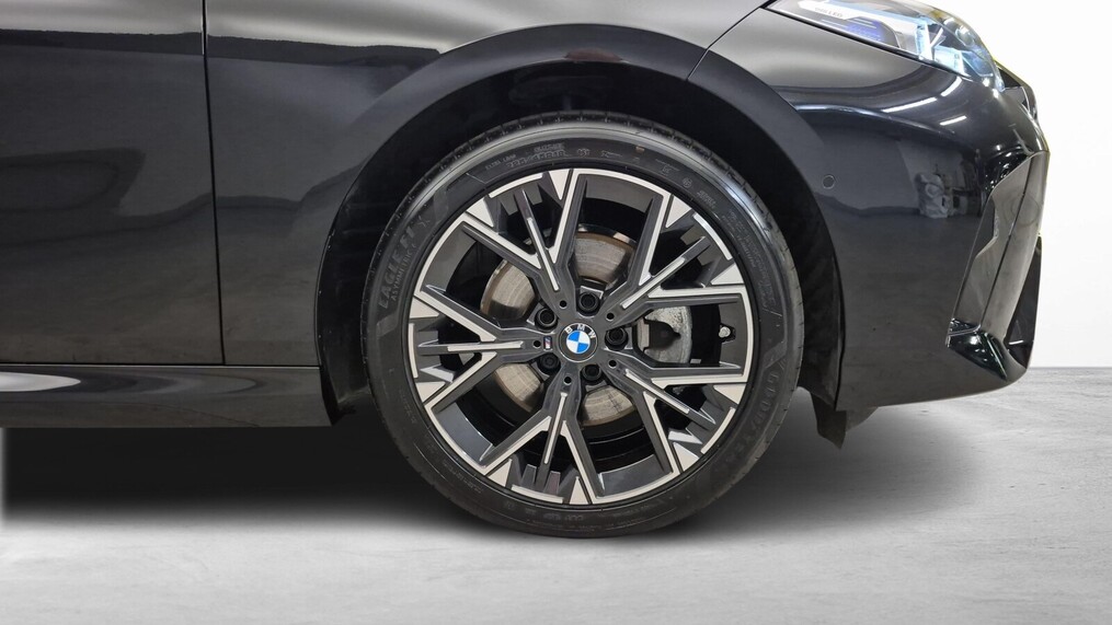 BMW Serii 2, 220