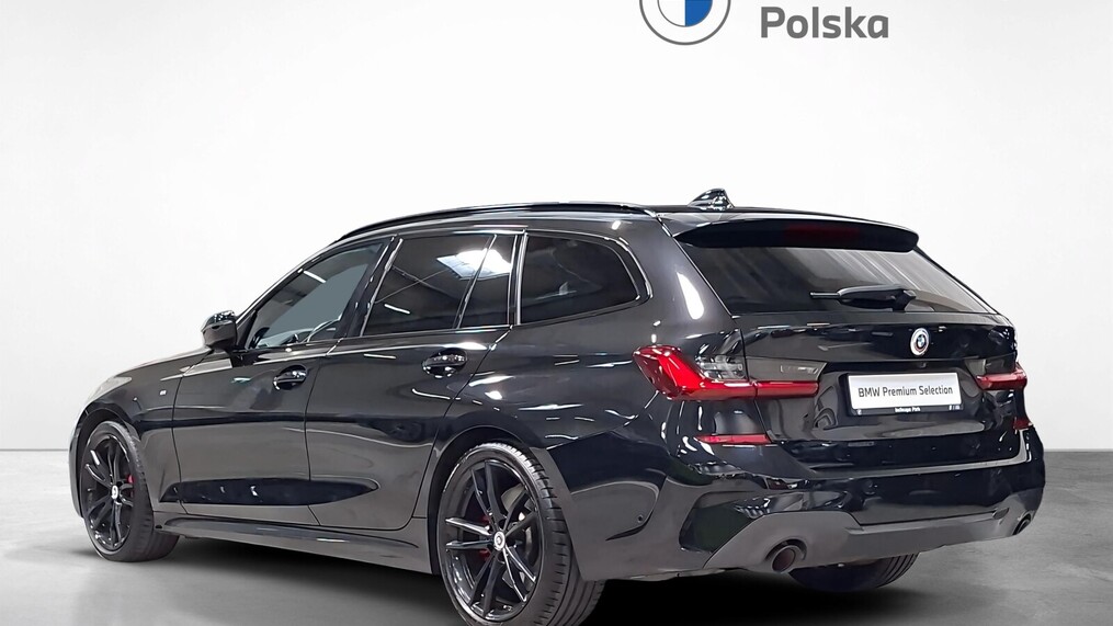 BMW Serii 3, 330