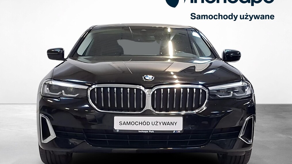 BMW Serii 5, 520