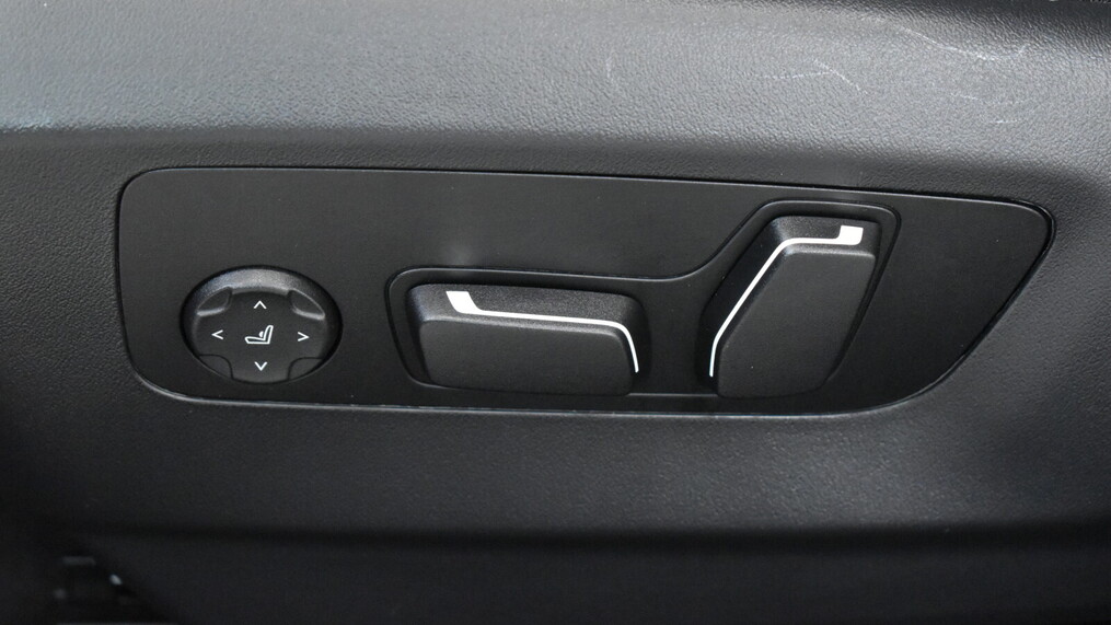 BMW Serii 5, 520