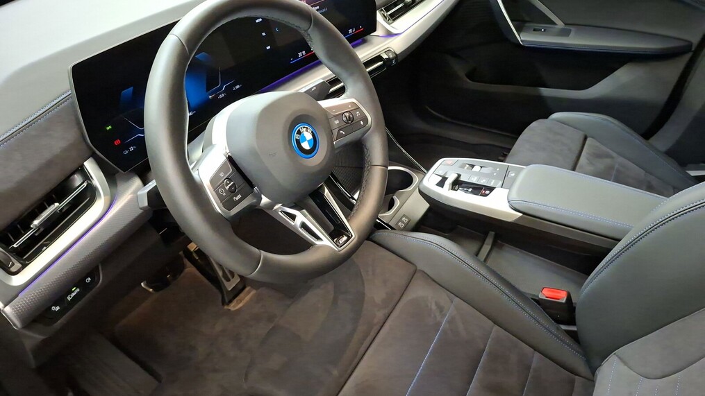 BMW iX2