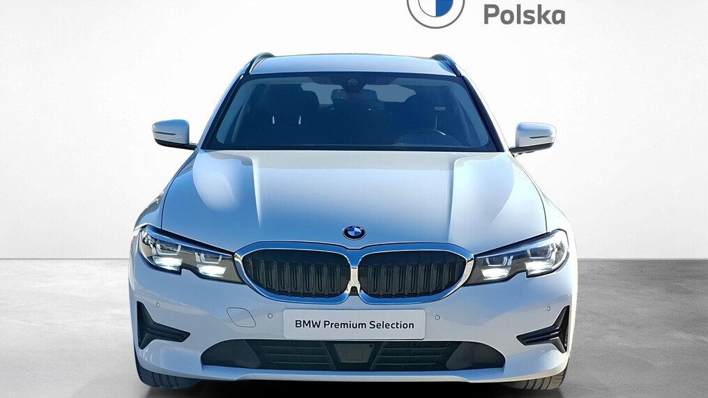 BMW Serii 3, 330