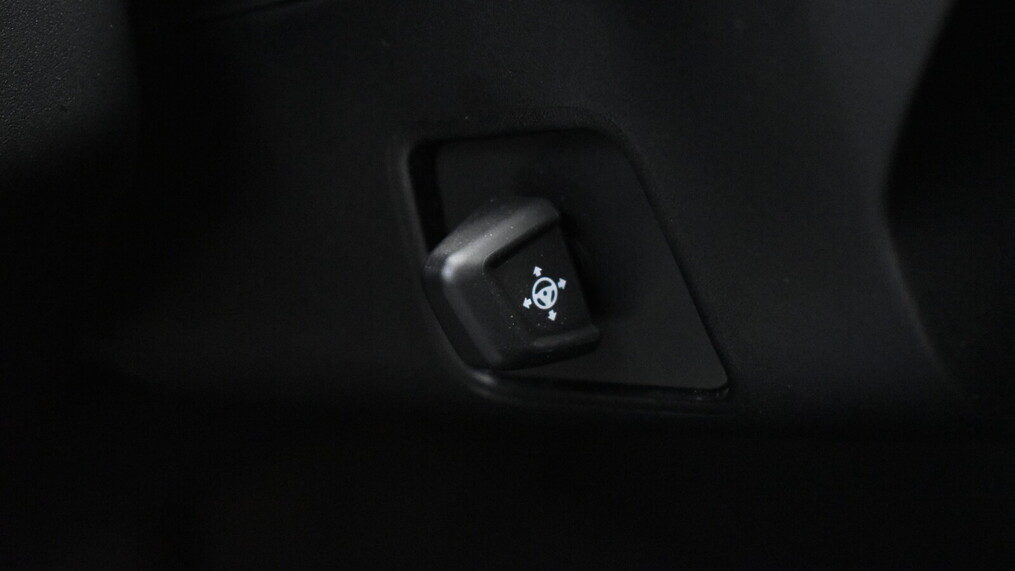 BMW Serii 5, 520