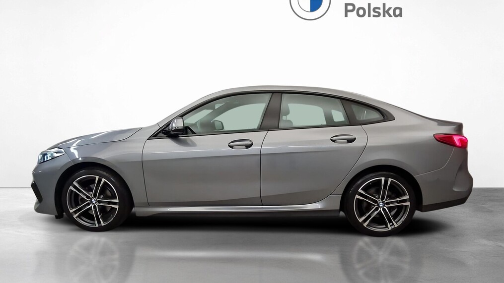 BMW Serii 2, 218