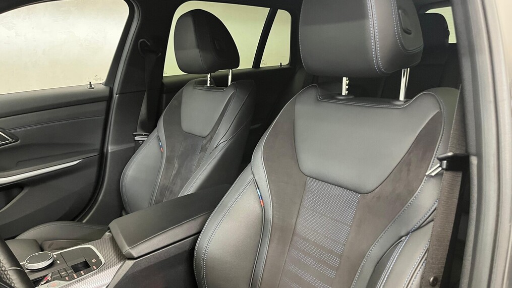 BMW Serii 3, 340