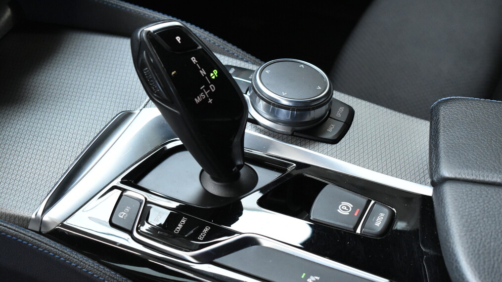 BMW Serii 5, 520