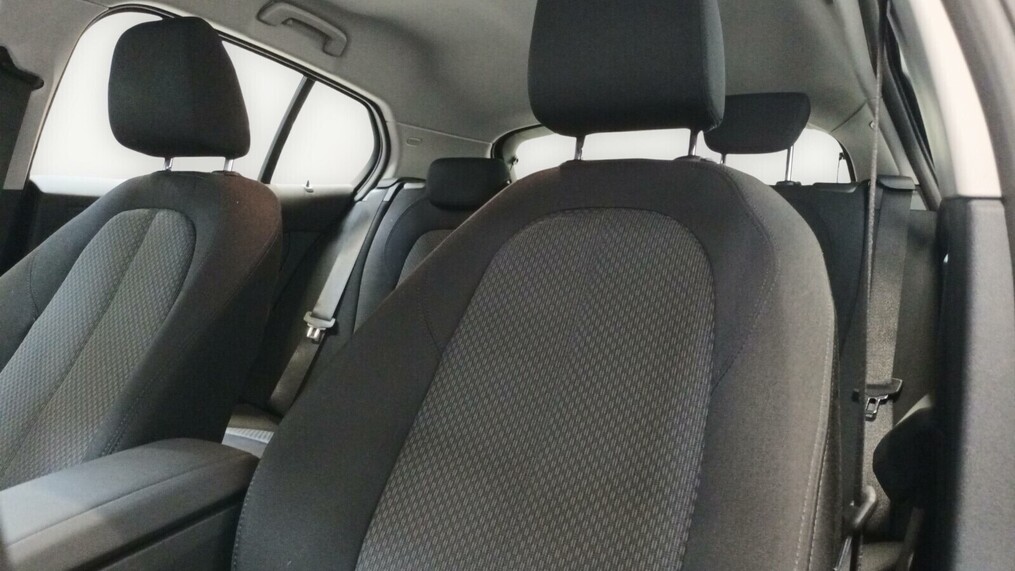 BMW Serii 1, 118