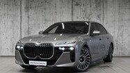 BMW Serii 7, 740