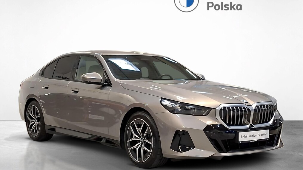 BMW Serii 5, 520