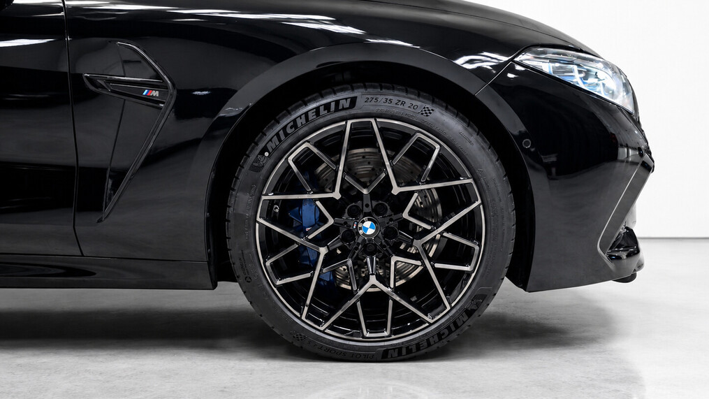 BMW M8