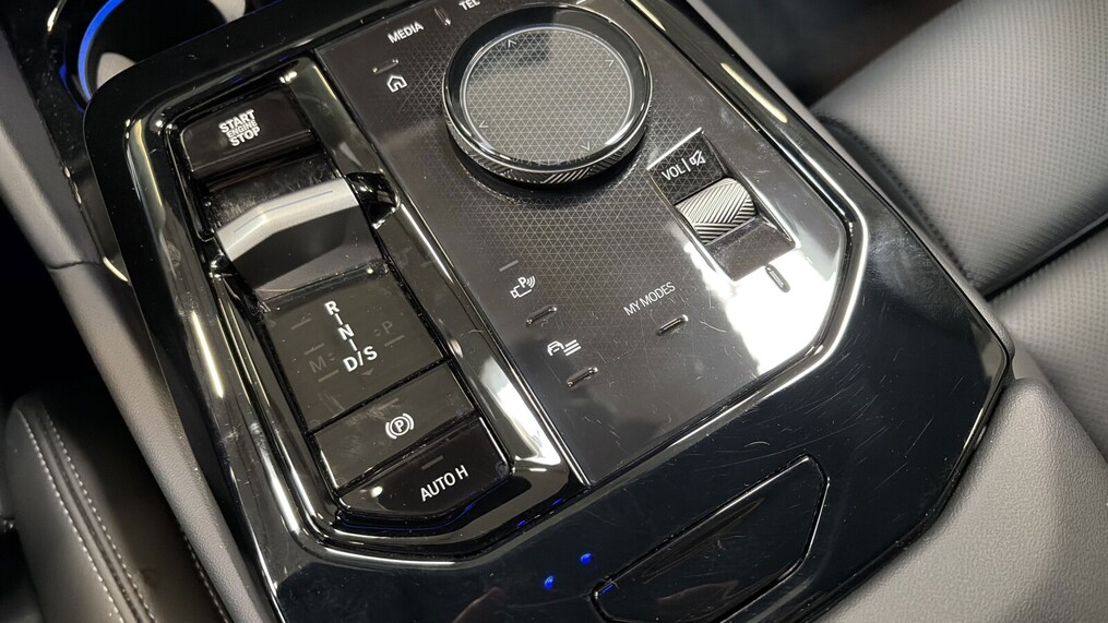 BMW Serii 5, 540