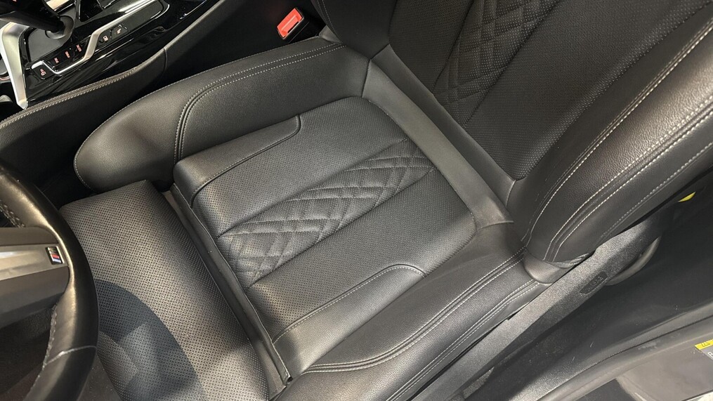 BMW Serii 5, 530