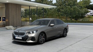 BMW Serii 5, 520