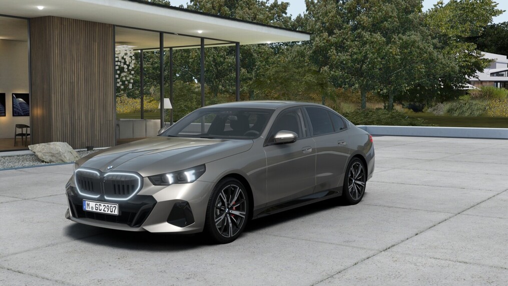 BMW Serii 5, 520