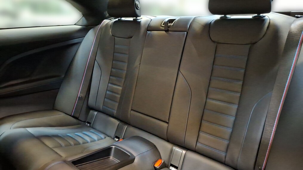 BMW Serii 2, 240