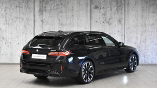BMW Serii 5, 520