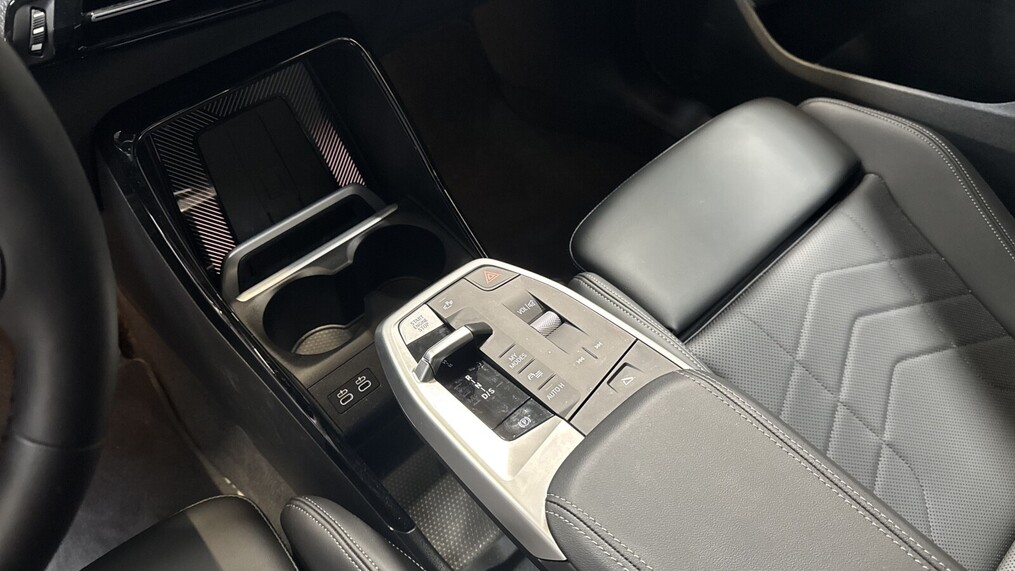 BMW Serii 2, 223