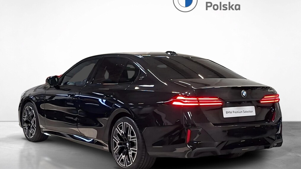 BMW Serii 5, 520