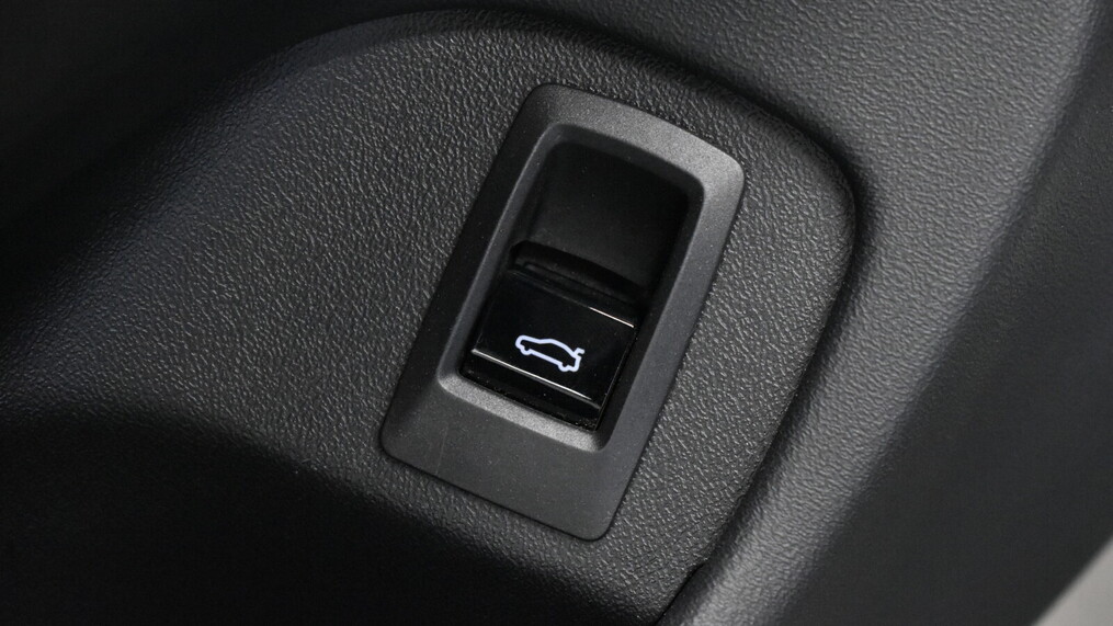 BMW Serii 5, 520