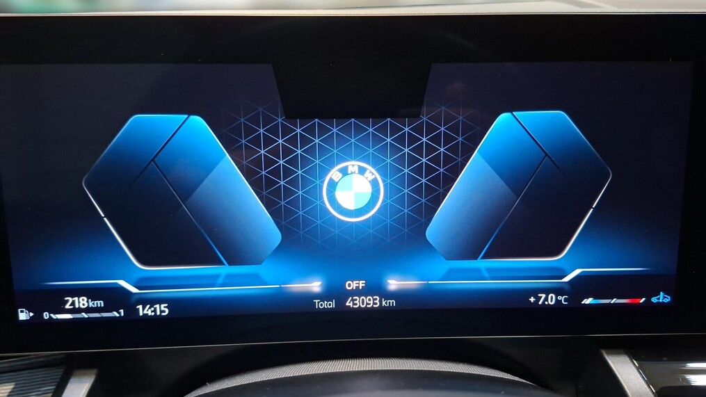BMW Serii 5, 520