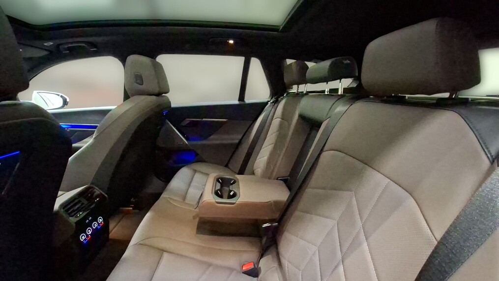 BMW Serii 5, 520