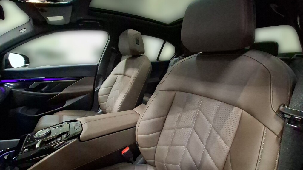 BMW Serii 5, 520
