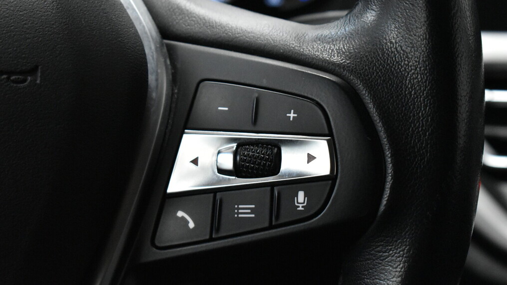 BMW Serii 3, 320