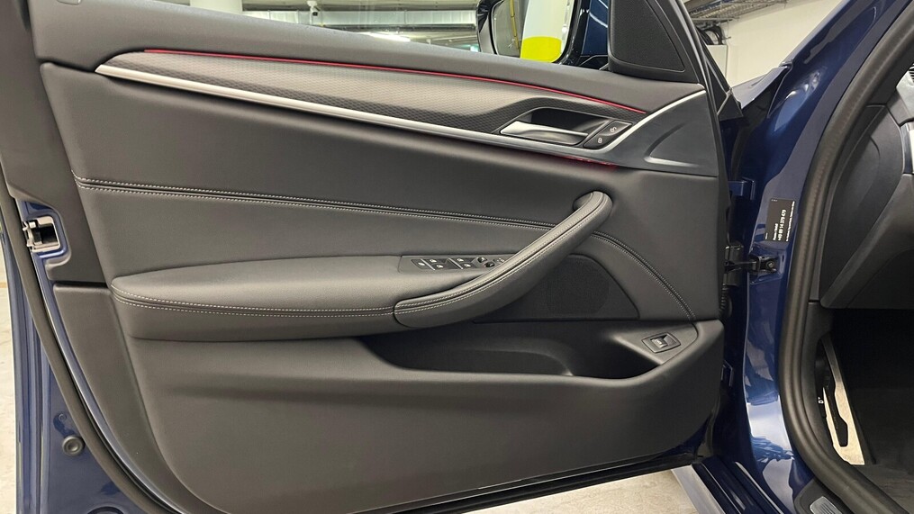 BMW Serii 5, 530